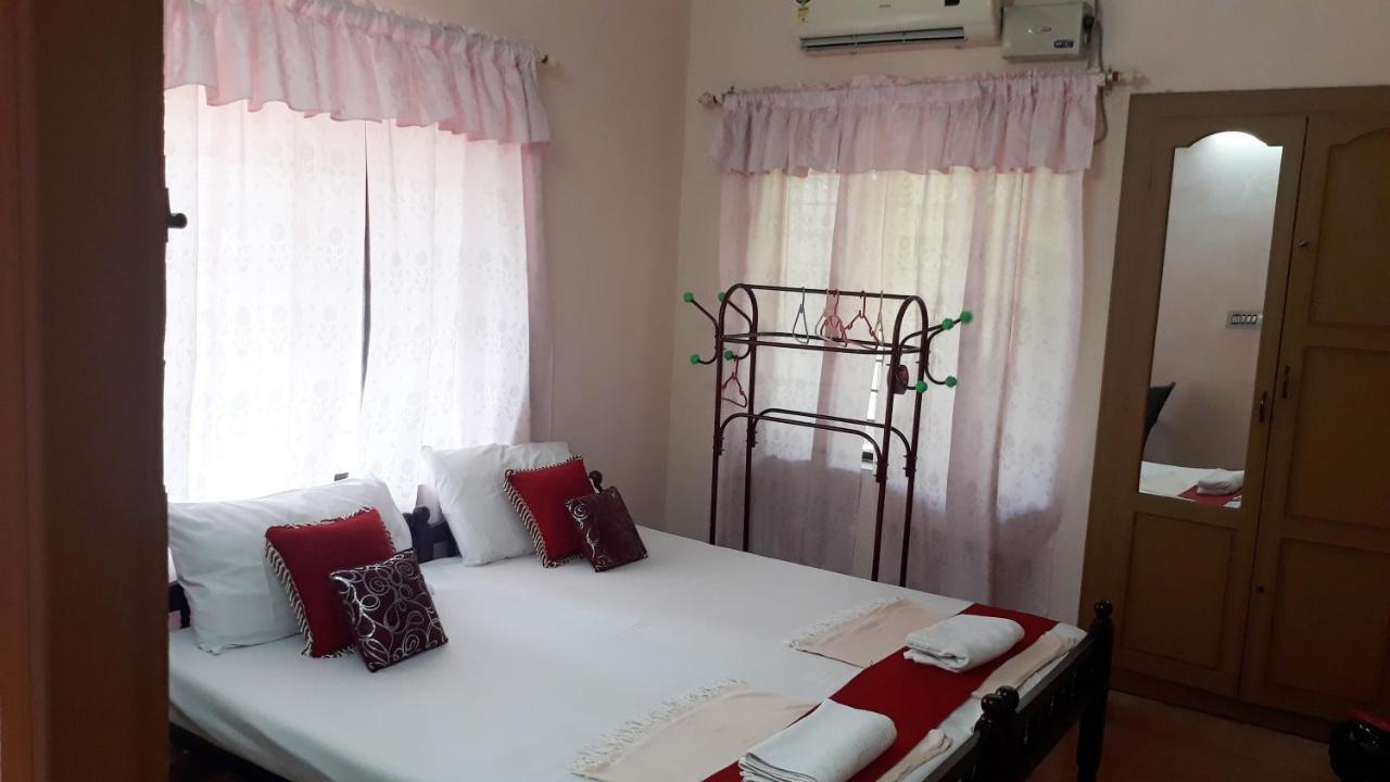 Valiyathayil Home Stay Kochi 외부 사진